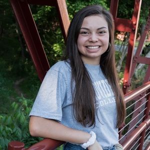 Meet your Posher, Hannah